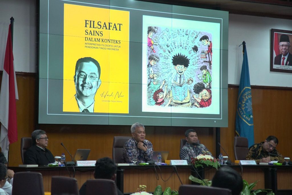 Dubes Unesco Bedah Buku Filsafat Pendidikan Tinggi. (Foto:Ist/reportasemalang)