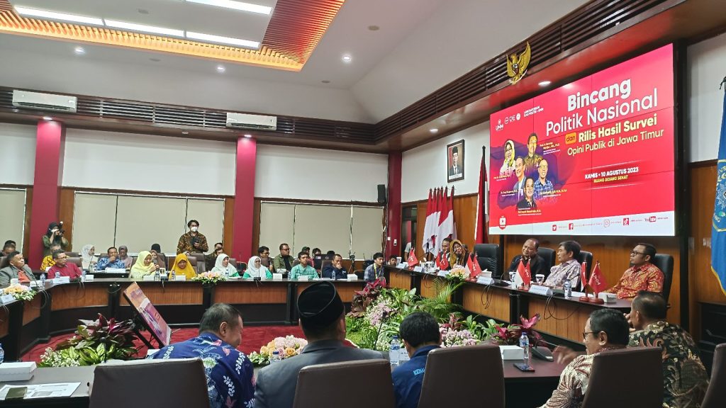 Pemaparan Rilis Hasil Survei Opini Publik Jatim. (Foto: Agus N/reportasemalang)