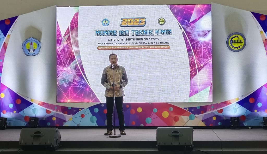 Rektor ITN Malang memberikan sambutan. (Foto: Agus N/reportasemalang)