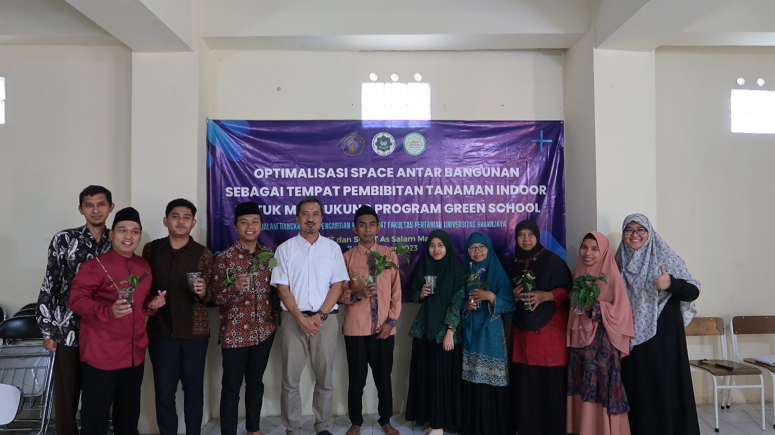 Pelatihan dan Workshop Pembibitan tanaman indoor. (Foto: Ist/reportasemalang)