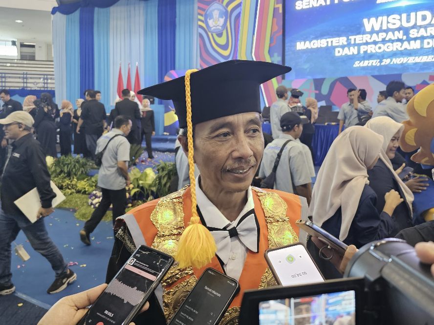 Polinema Kukuhkan 1.045 Lulusan, Tekankan Penguatan Green Skills