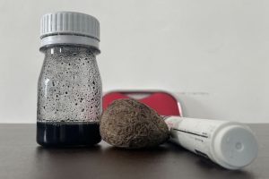 Santri PPI AMF Sulap Keluak Jadi Tinta Spidol Ramah Lingkungan