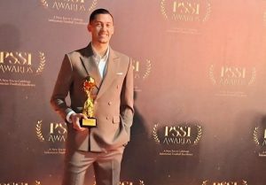 Pemain Bertahan Sekaligus Kapten Timnas Indonesia, Jay Idzes Terpilih Sebagai Pemain Terbaik PSSI Award 2026