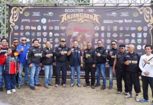 Wawali Batu Antusias Sambut kehadiran Komunitas Vespa Malang Raya di Rest Area Jalibar