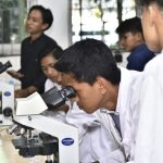 Dosen FMIPA UB Berikan Pelatihan Teknologi Preparasi Sel dan Jaringan untuk Siswa SMA Darul Mukhlashin
