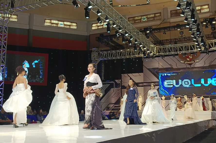 Bertajuk Evolve, Asian Student Fashion Week UM Libatkan Desainer dari Dalam dan Luar Negeri