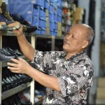 Pengusaha Sepatu Asal Kabupaten Pasuruan Tetap Eksis Puluhan Tahun ditengah Persaingan Merek Ternama