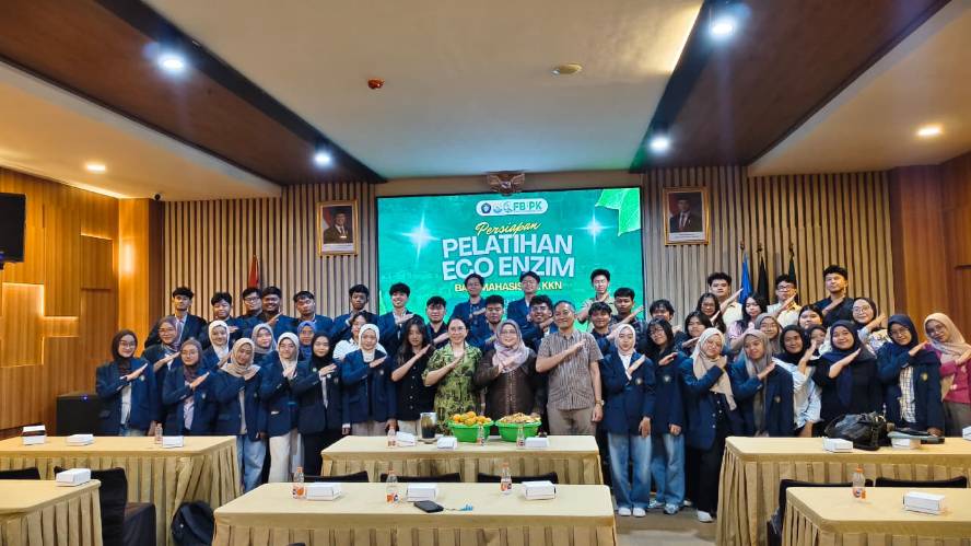 Bekali Mahasiswa KKN, FBIPK UB Latih Pembuatan Eco Enzyme