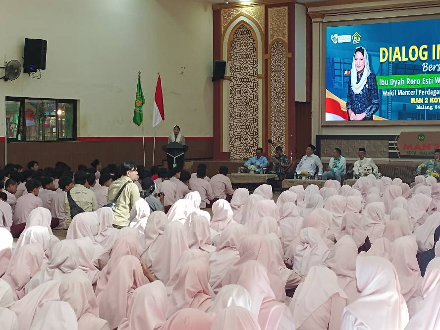 Wamendag RI Tinjau Program Sekolah Garuda di MAN 2 Kota Malang, Apresiasi Prestasi dan Kualitas SDM