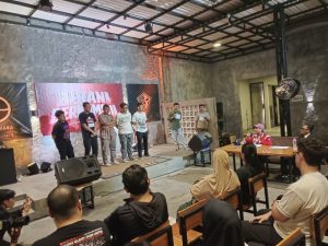 PDIP Jatim Gelar 'Berani Berkomedi', Buka Ruang Kritik Anak Muda Lewat Stand-Up Comedy